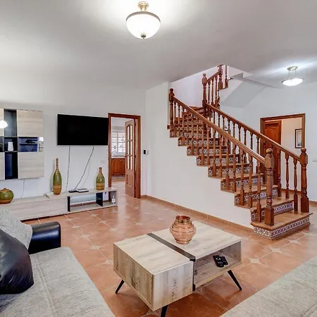 Holiday home Bonita Casa Arianny By Paramount Holidays *